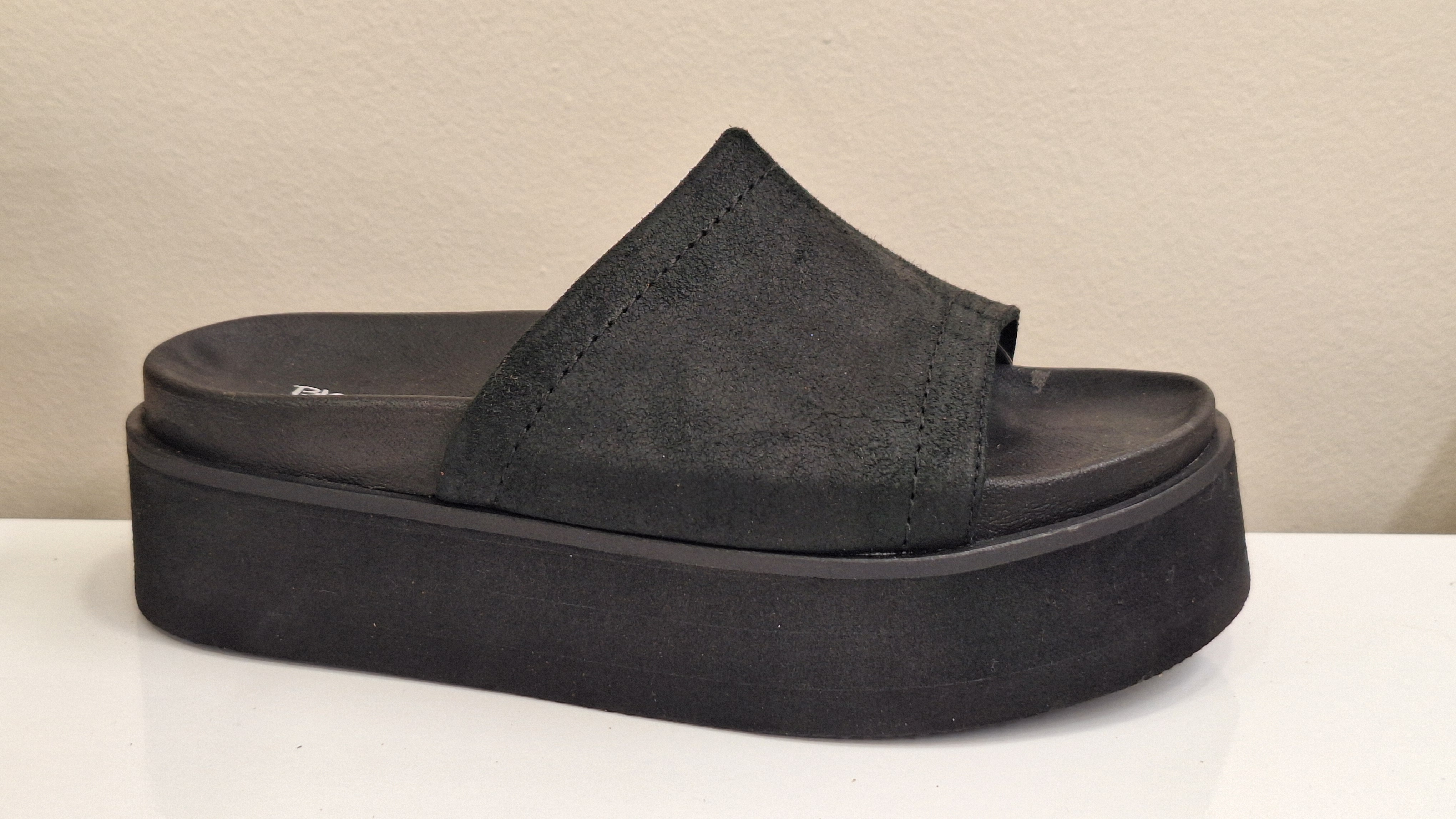 Barletta 402 vintage negro